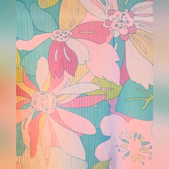 Women's Medium Floral Button Down Blouse - Picture 3 of 3